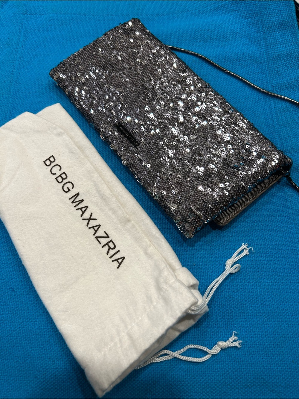 BCBG MAXAZRIA Shimmering Metallic Sequin Convertible Crossbody Clutch MINT